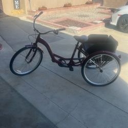 Schwinn Meridian  Tricycle-Excellent Condition 