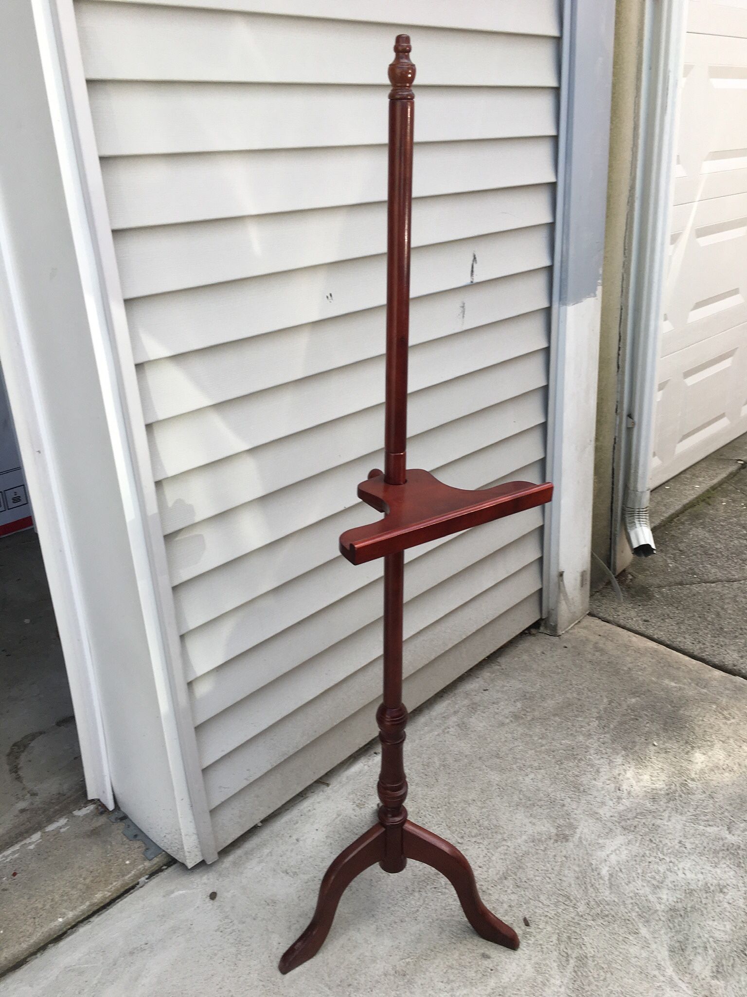 Easel