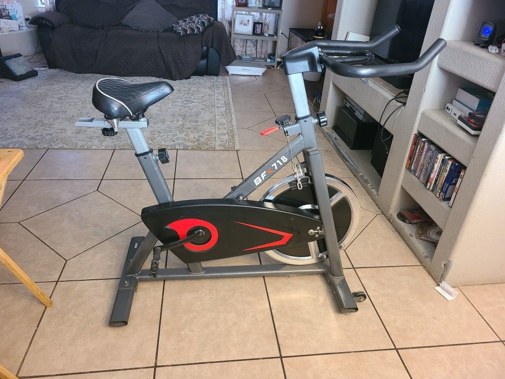 Body Champ BF 718  Exercise Bike