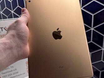 Apple iPad 7th Gen iOS 17