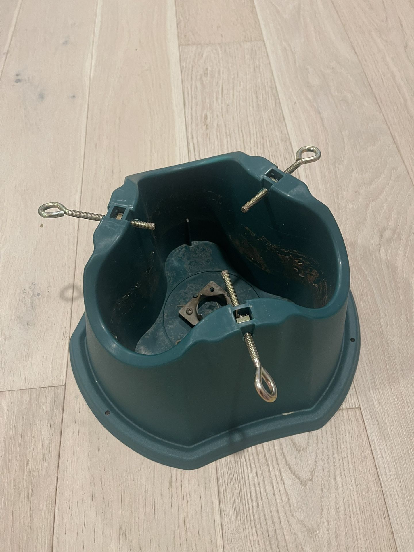 Tree Stand And I’ll Throw In Fabric Conditioner And Laundry Detergent From Renowned The laundress In Ny