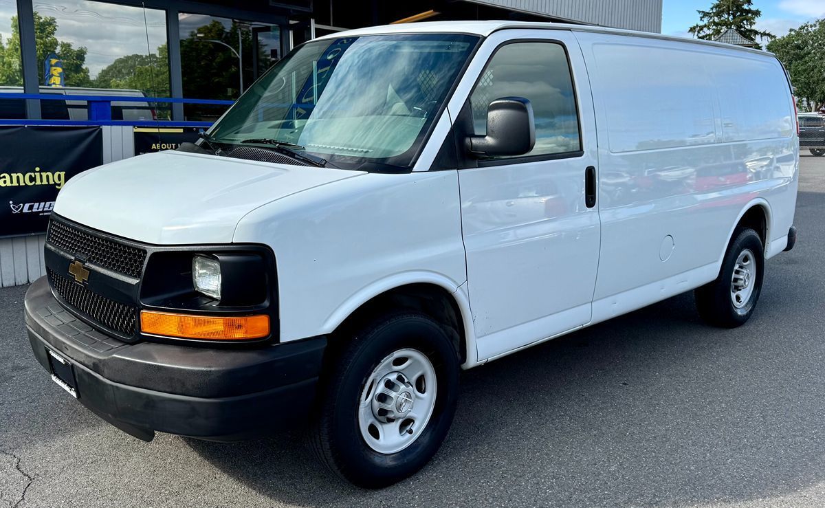 2009 Chevrolet Express Cargo Van