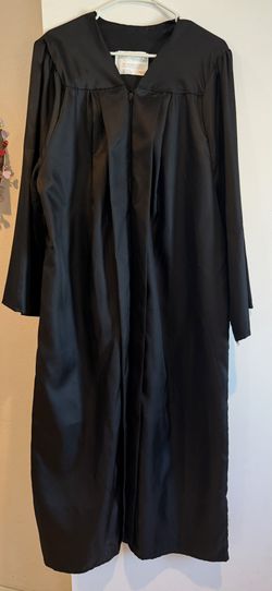 Josten Element’s Collection Graduation Gown 5’9-6’0 for Cal State/UCLA