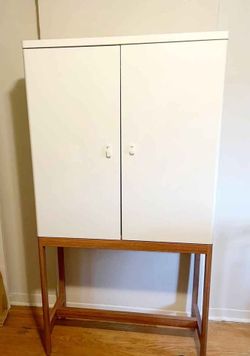 IKEA VINSTRA MIRRORED VANITY - Rare and vintage