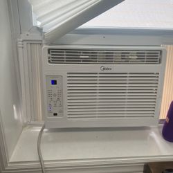 AC Window Unit