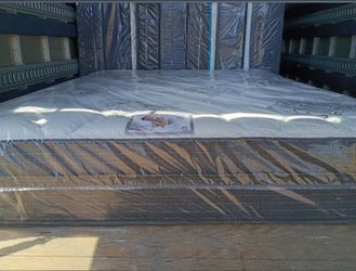 Brand new queen size pillowtop mattress and box spring free delivery depends on location