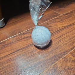 Lavender  or orange  bath  bombs