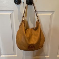 MICHAEL KORS  Leather Hobo Bag Caramel