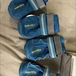 QUMYPETS Dog Shoes (Size 3)