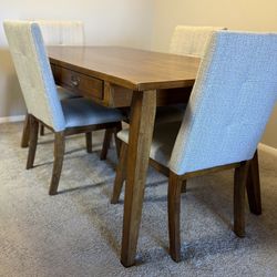 🪑 Dining Table Set with 4 Chairs