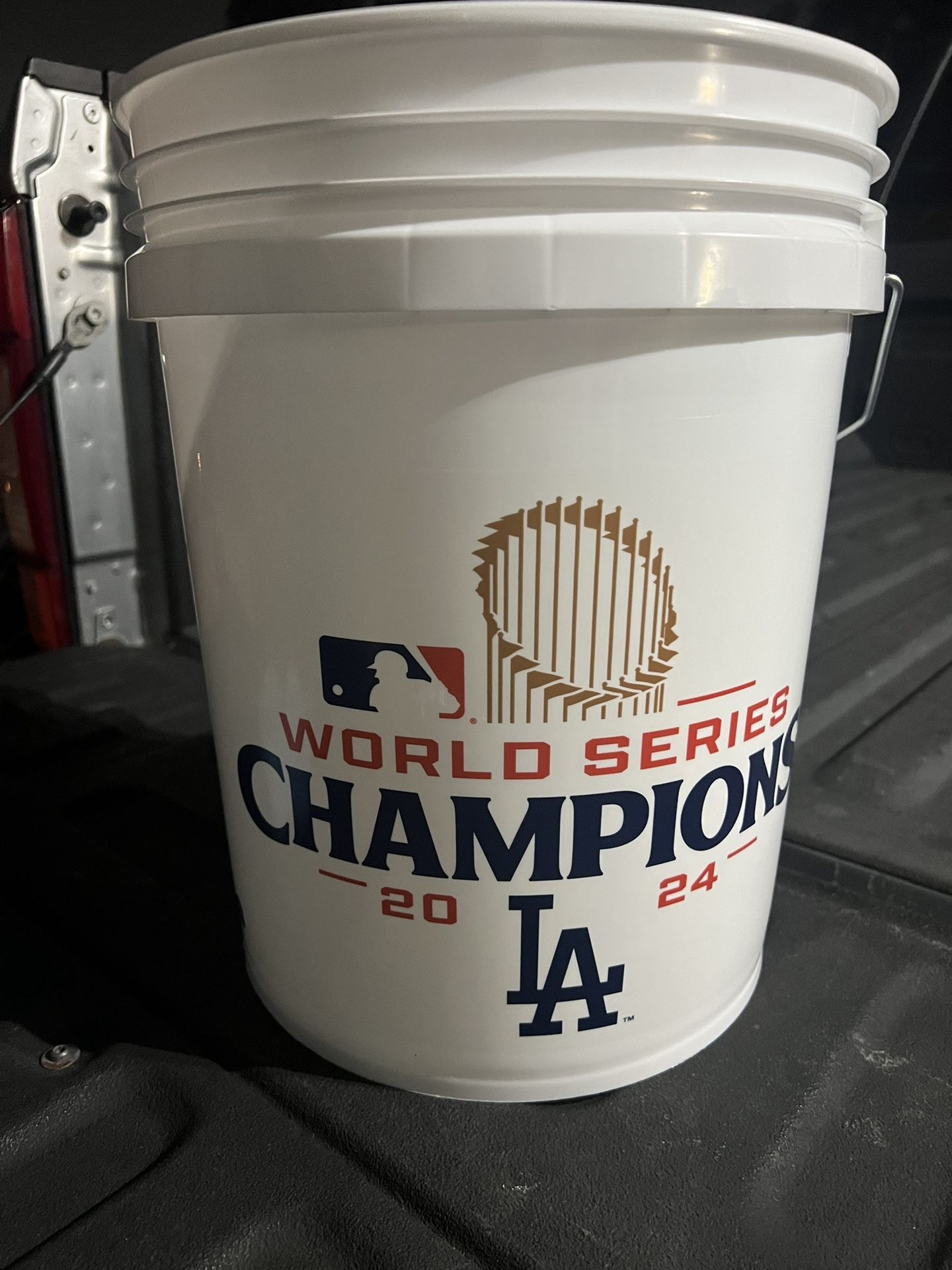 Dodgers 5 Gallon Championship Bucket