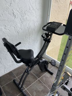 Lightly Used Work out Equipment Set