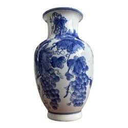 Vintage Blue and White Grapes & Grape Leaves Pattern Vase Fine China Porcelain Vase
