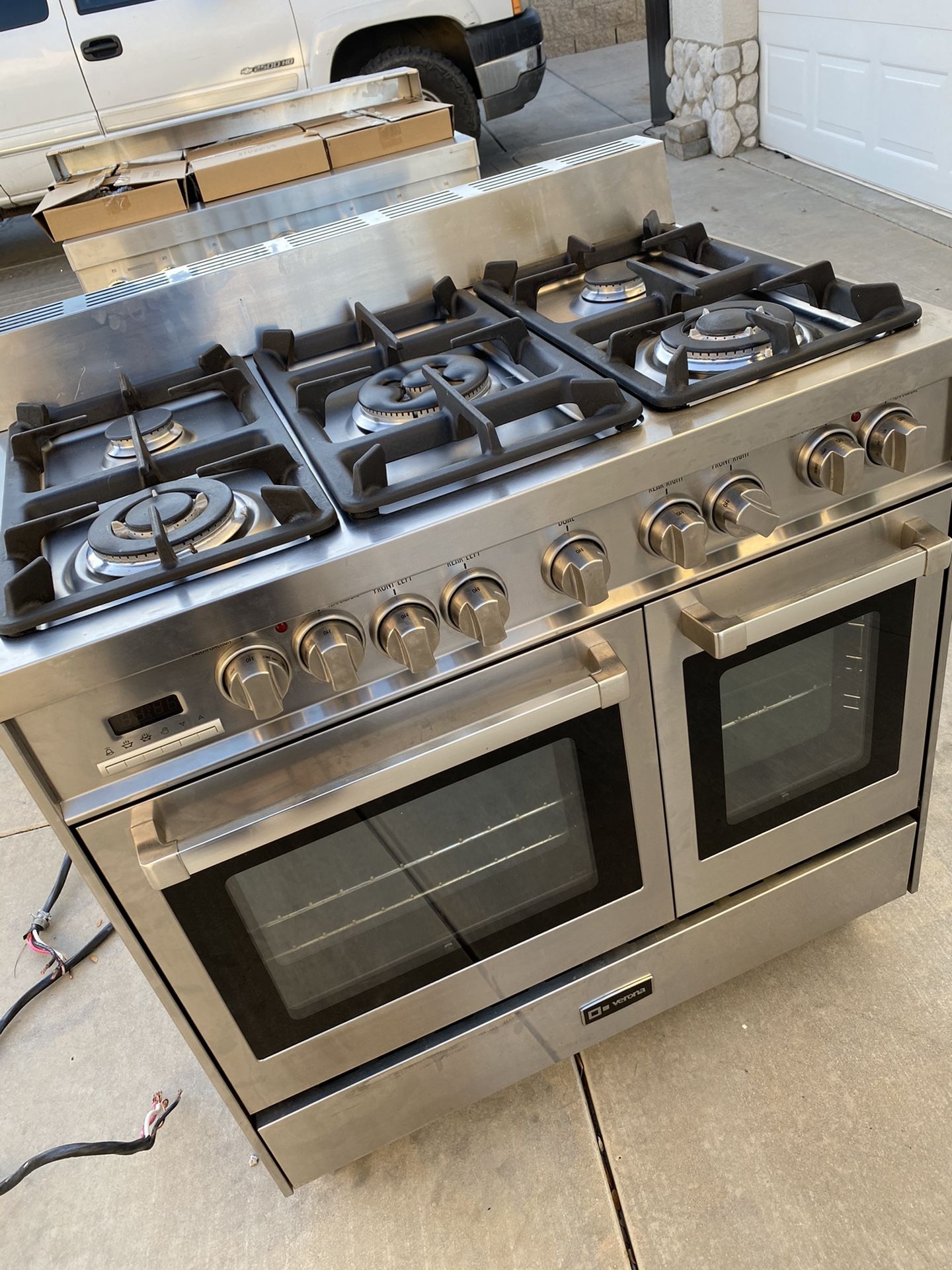 Super Clean 36” Stainless Steel Verona  Gas Range For Sale