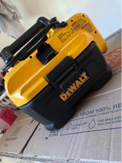 DEWALT VACCUM (CORD)