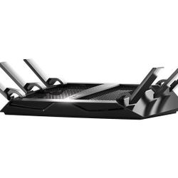 Nighthawk® X6S Tri-Band WiFi Router (up to 3Gbps) with NETGEAR Armor™