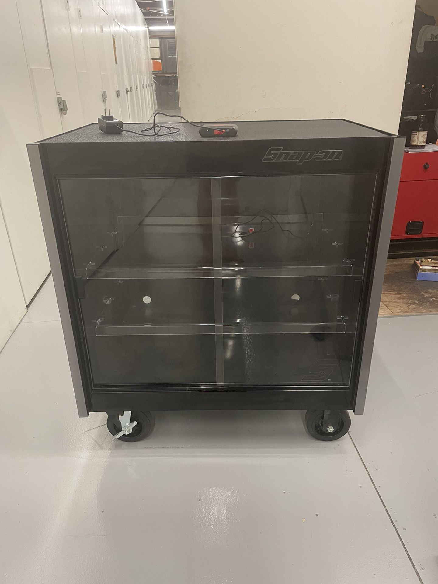 Snap On Master Series Curio Cabinet 