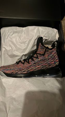 LEBRON XV SZ 11
