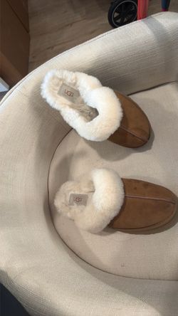 Uggs Platform size 7