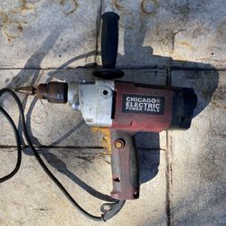 DRILL  Chicago Electric Power Tools 1/2" Heavy Duty Spade Handle Drill No. 63116