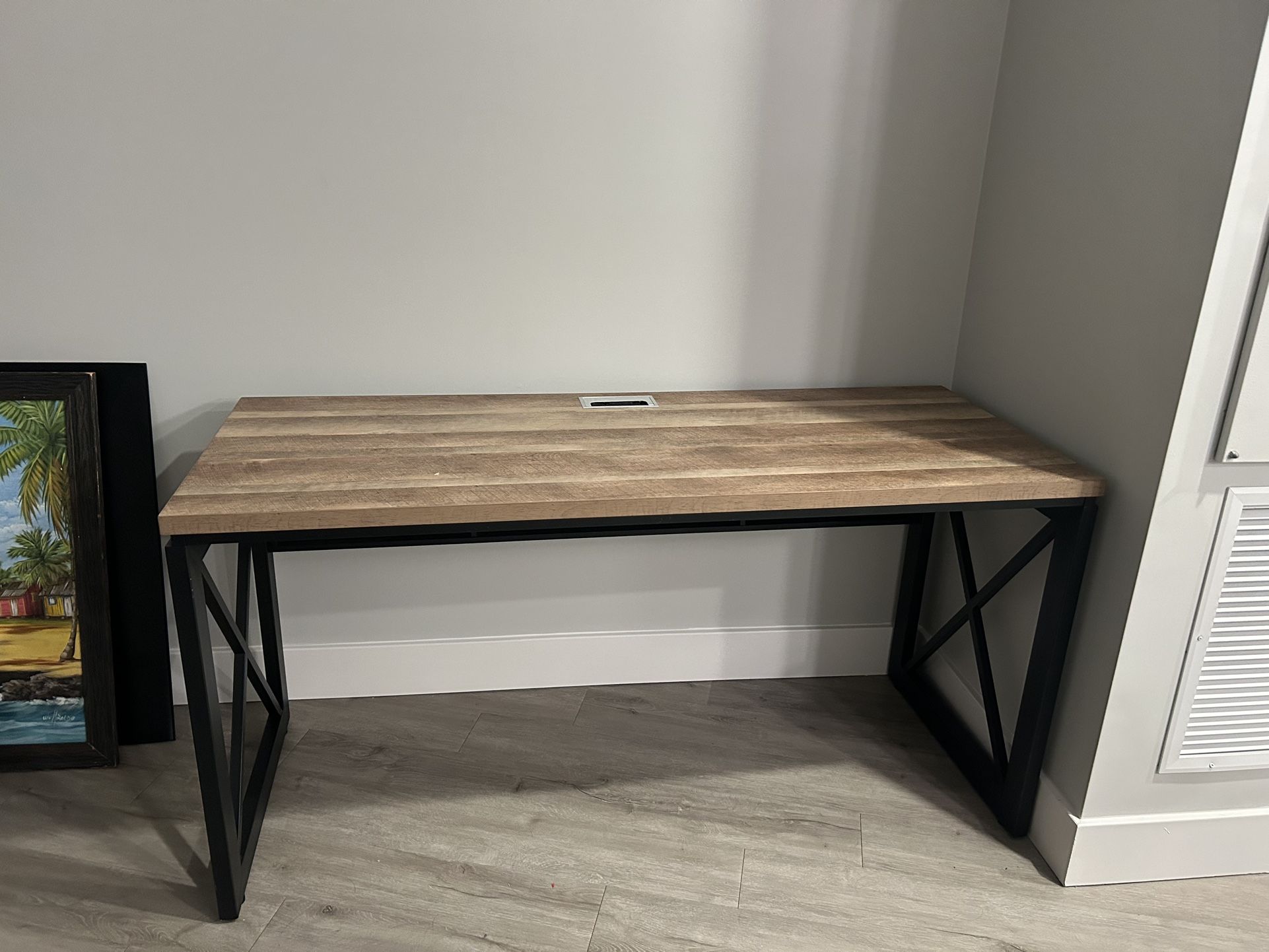 Great Desk! Very Light And Great For Office