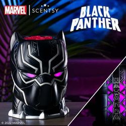 Black panther Scentsy wax warmer New in box $35. 