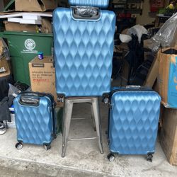 4 Pieces Luggage Set $120 Firm