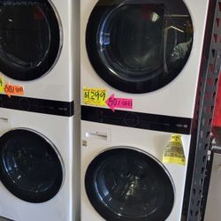 LG ThinQ WashTower Single Unit Front Load Washer 4.5 Cubic Feet Dryer 7.4 Cubic Feet