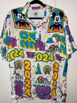 2024 Disneyland Shirt L Large Short Sleeve Button Up Mens Mickey Buzz Dumbo NEW