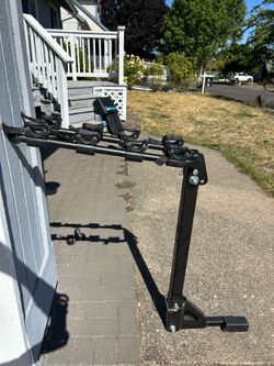 Reese Explore 4-Bike Hitch Rack