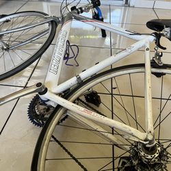 specialized Allez bike