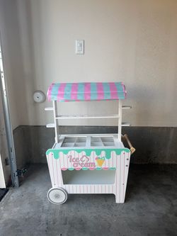 Kids ice cream cart