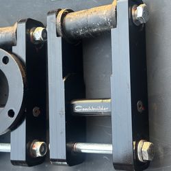 07-21 Toyota Tundra Coachbuilder Shackles 
