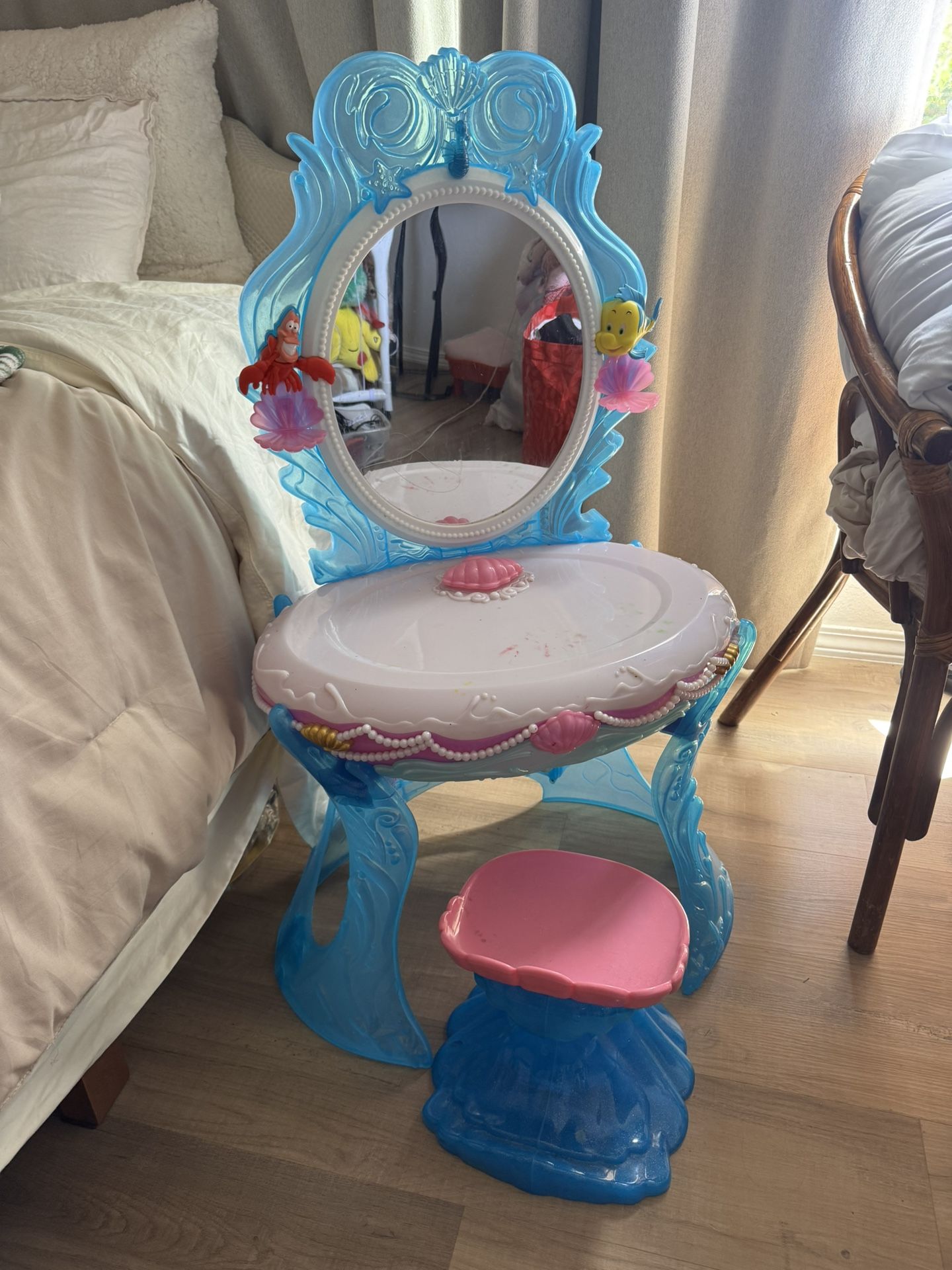 The Little mermaid Vanity