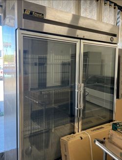 True 2 Door Glass Door Commercial Freezer - Excellent Working Condition