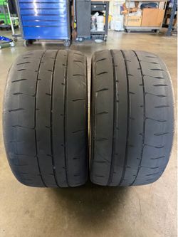 265/35/18 265 35 18 pair of 2 used Bridgestone tires