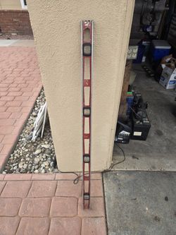 4' Carpenter LEVEL