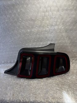 2013-2014 Ford Mustang Passenger Right Side Tail Light OEM INSURANCE QUALITY