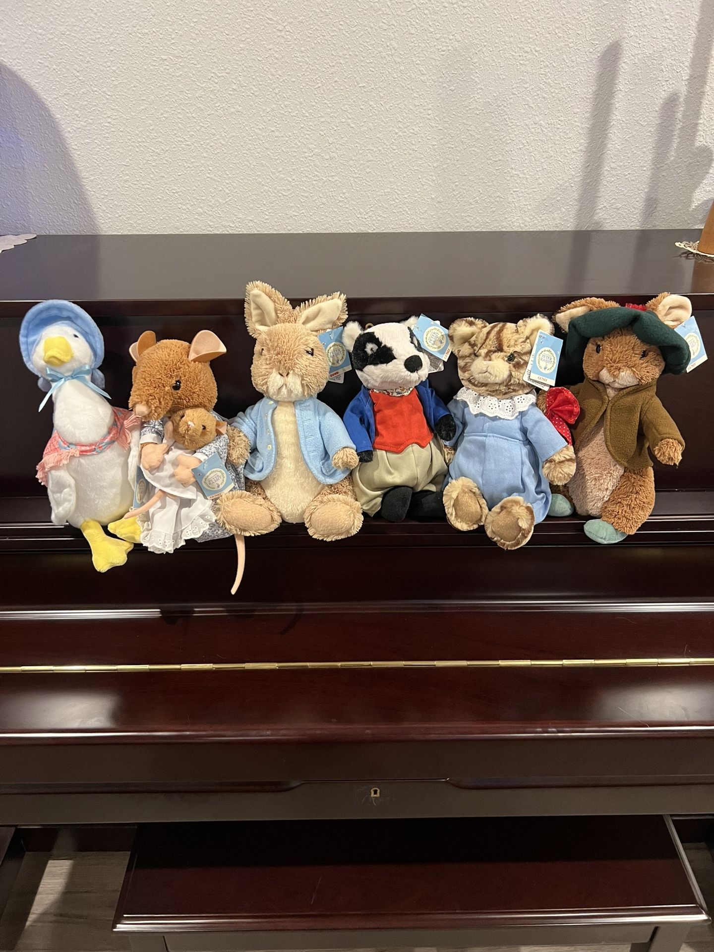 6 Classic Characters From Beatrix Potters “Peter Rabbit”, Gund 