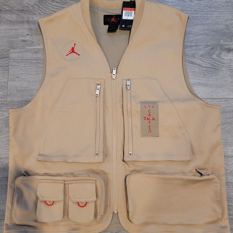 Jordan x Travis Scott 'Cactus Jack' Vest - www.disolcolor.com