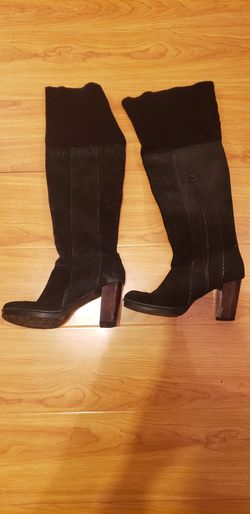 Black boots
