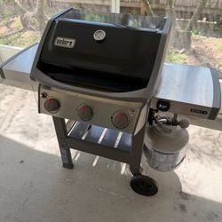 Weber Spirit II E-310 3-burner Gas Grill (PropaneModel)