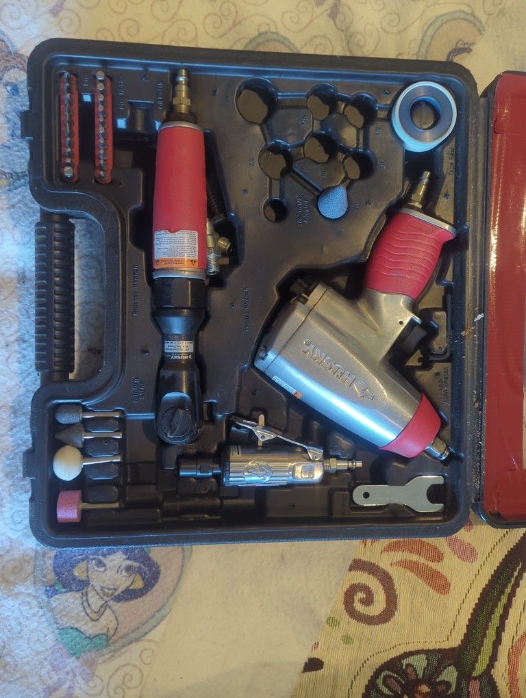 Husky 3-Piece Air Tool Kit (Impact Wrench, Ratchet, Die Grinder