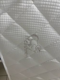 BRAND NEW CASHMERE CRIB MATTRESS
