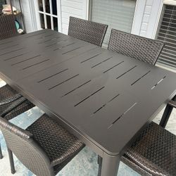 Brown/Bronze Metal Expandable Patio Table 