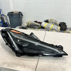 2023 Corvette C8 Passenger Headlight