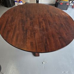 FREE TABLE - removable Leaf