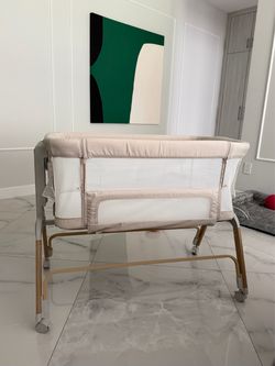 GROWNSY 5-in-1 Baby Bassinet Bedside Sleeper with Gentle Rocking Mode Beige