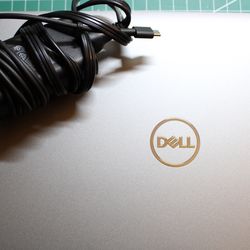 Dell Latitude 5550 15.6” Intel Core Ultra 5 125 U - 16gb DDR5 256gb SSD Win11 Pro