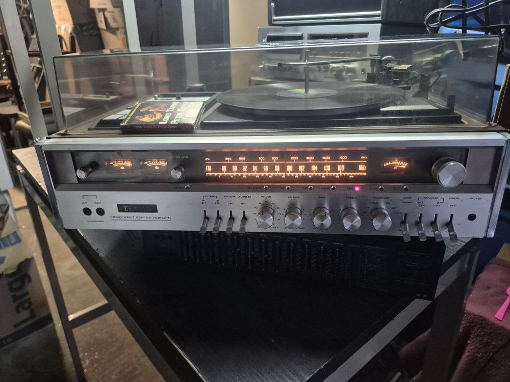 Vintage Zenith Record Player And Tape Player 